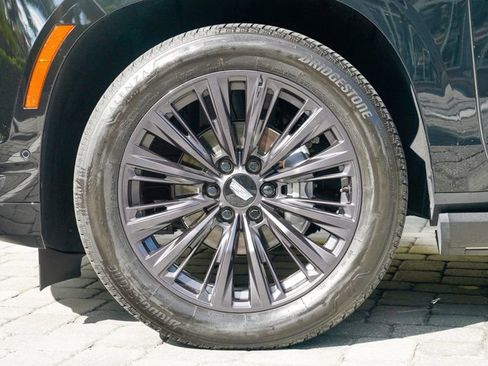 Used 2025 Cadillac Escalade Sport Platinum w/ LPO, ONYX Package image 13