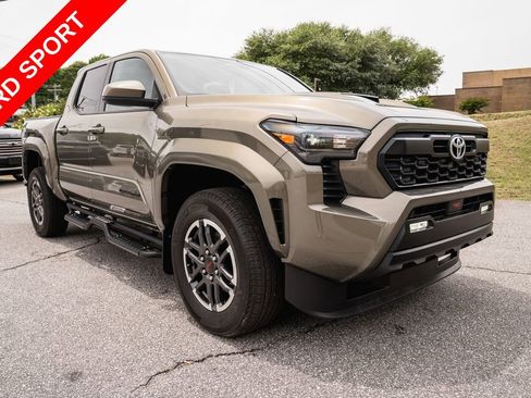 Certified 2025 Toyota Tacoma TRD Sport RWD image 10