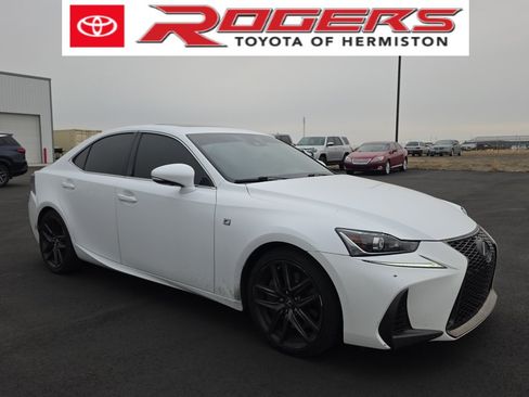 Used 2017 Lexus IS 200t F Sport w/ F Sport Package RWD image 1