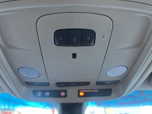 Used 2013 Cadillac XTS Luxury image 34