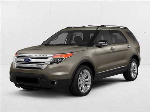 Used 2015 Ford Explorer XLT w/ Equipment Group 202A FWD image 1