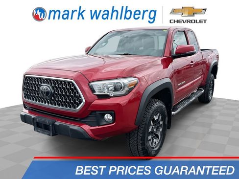 Used 2018 Toyota Tacoma TRD Off-Road AWD/4WD image 1