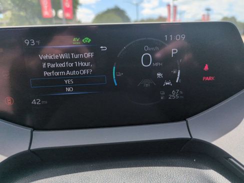 New 2025 Toyota Prius Plug-In Hybrid FWD image 21