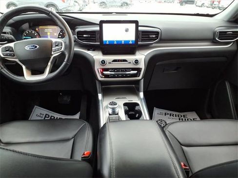 Certified 2023 Ford Explorer XLT w/ Equipment Group 202A image 12