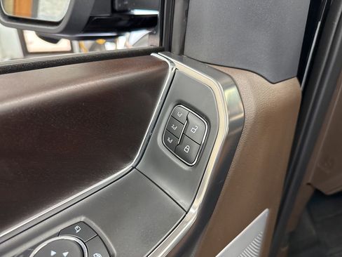 Used 2025 Ford F150 King Ranch w/ FX4 Off-Road Package AWD/4WD image 36