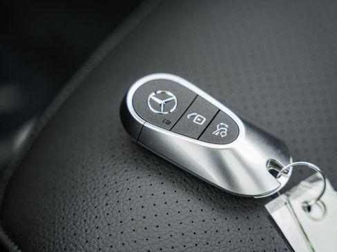 New 2025 Mercedes-Benz C 300 4MATIC Sedan image 44