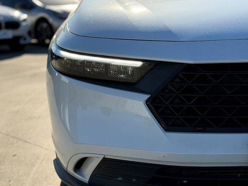 Used 2023 Honda Accord EX image 12