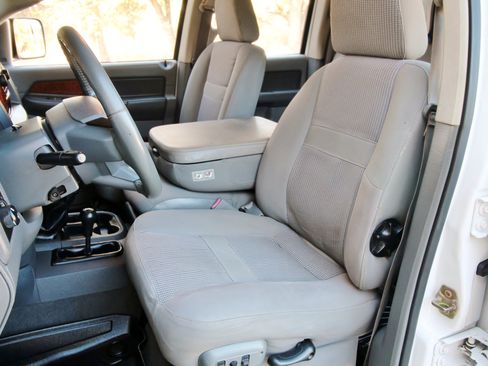 Used 2006 Dodge Ram 3500 Truck SLT image 25