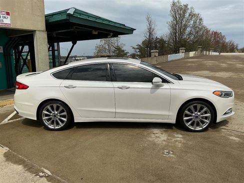 Used 2017 Ford Fusion Platinum image 8