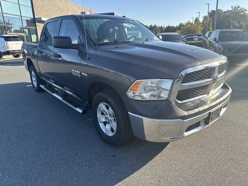 Used 2016 RAM 1500 ST w/ SXT Appearance Group AWD/4WD image 3
