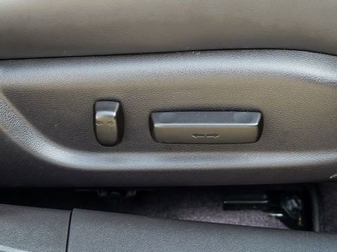 Used 2013 Acura TSX Sedan image 39