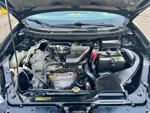 Used 2011 Nissan Rogue S image 10