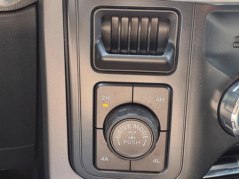 Used 2024 Ford F150 Lariat w/ FX4 Off-Road Package AWD/4WD image 17