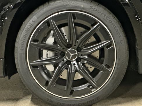 New 2025 Mercedes-Benz GLA 35 AMG 4MATIC image 11