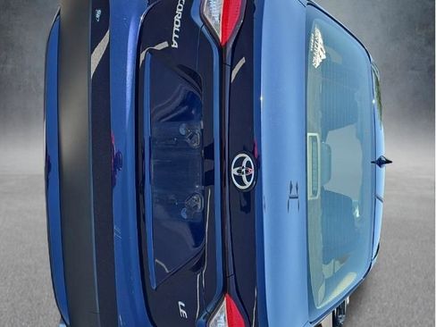 Used 2021 Toyota Corolla LE FWD image 6