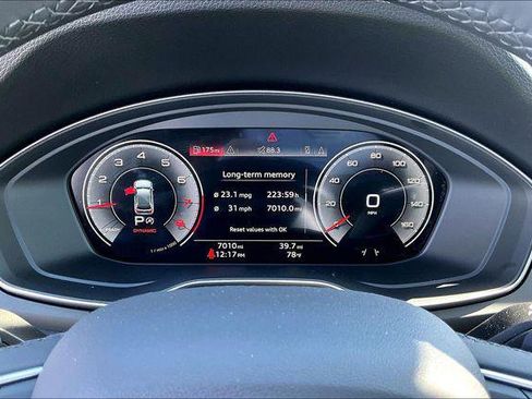 Used 2025 Audi Q5 2.0T Premium Plus w/ Premium Plus Package AWD/4WD image 13