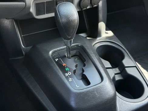 Used 2012 Toyota Tacoma 2WD Regular Cab image 23