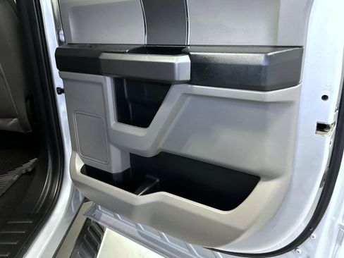 Used 2019 Ford F150 XLT w/ Equipment Group 302A Luxury image 17