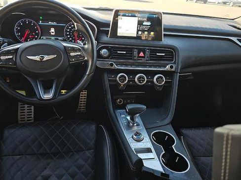 Used 2019 Genesis G70 2.0T Advanced w/ Sport Package image 9