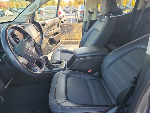 Used 2022 GMC Canyon AT4 image 24