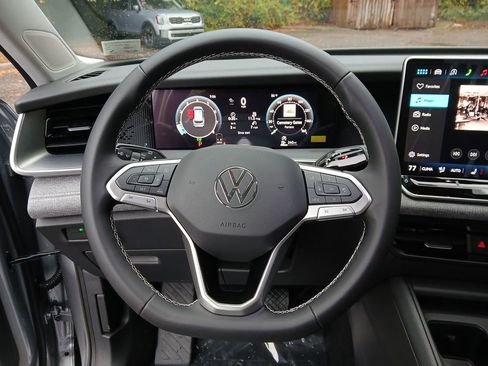 New 2026 Volkswagen Tiguan S image 14