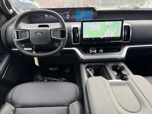 New 2027 Ford Expedition Max Platinum w/ Stealth Performance Package AWD/4WD image 6