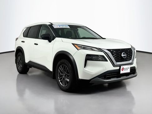 Used 2023 Nissan Rogue S AWD/4WD image 1