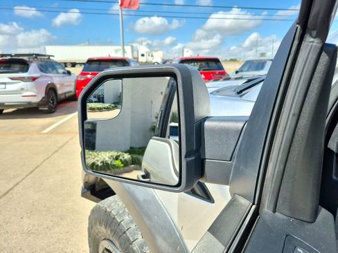 Used 2018 Ford F150 Raptor AWD/4WD image 12