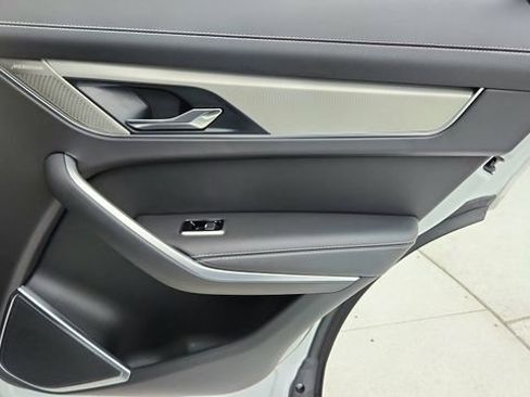 Used 2025 Jaguar F-PACE R-Dynamic S image 27