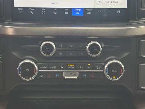 Used 2023 Ford F350 King Ranch w/ FX4 Off-Road Package image 4