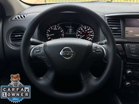 Used 2020 Nissan Pathfinder S AWD/4WD image 12