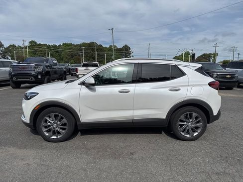 Used 2023 Buick Encore GX Essence w/ Experience Buick Package image 4