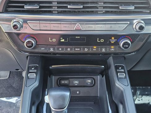 Used 2022 Kia Telluride S image 29