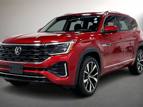 Used 2024 Volkswagen Atlas SEL Premium R-Line image 3