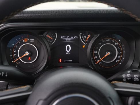 Used 2025 Jeep Wrangler Unlimited Sport AWD/4WD image 17
