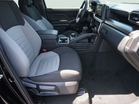 Used 2025 Toyota 4Runner TRD Off-Road AWD/4WD image 18