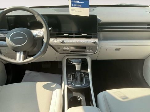 Used 2024 Hyundai Kona SEL AWD/4WD image 11