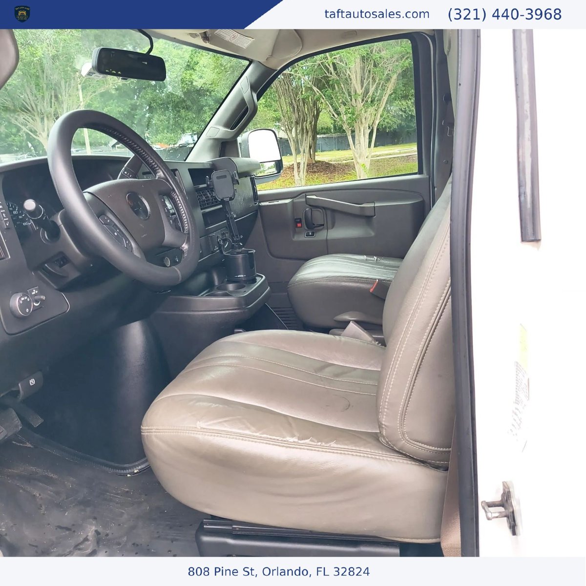 Used 2020 Chevrolet Express 2500 Extended w/ Communications Package RWD image 14