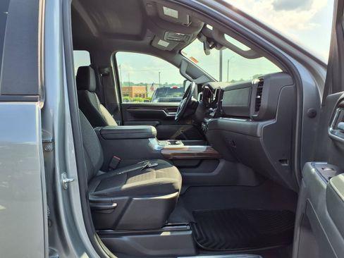Used 2024 Chevrolet Silverado 2500 LT AWD/4WD image 22