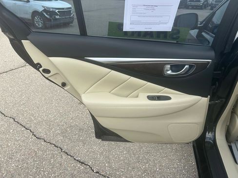 Used 2019 INFINITI Q50 Luxe w/ Essential Package (3.0T Luxe) image 13