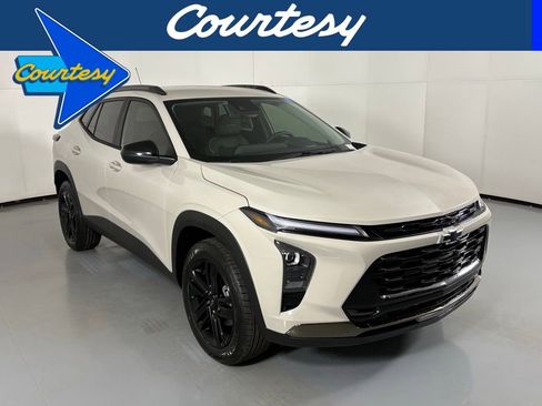 New 2026 Chevrolet Trax ACTIV w/ Driver Confidence Package image 1