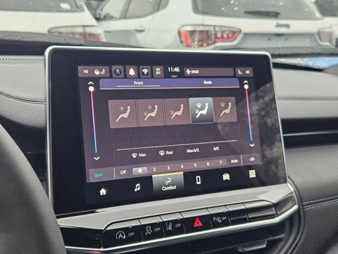 New 2026 Jeep Compass Limited image 25