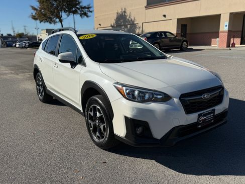 Used 2018 Subaru Crosstrek 2.0i Premium w/ Eyesight System image 5