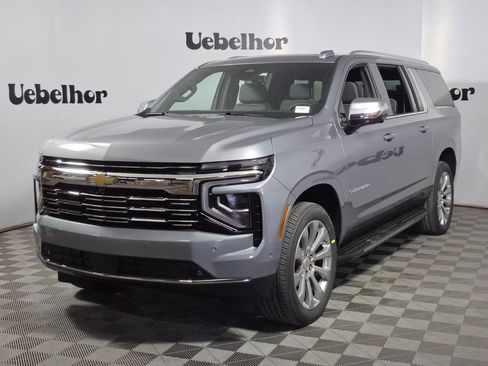 New 2026 Chevrolet Suburban Premier image 3