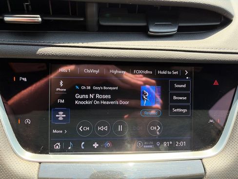 Used 2025 Cadillac XT6 Luxury FWD image 13