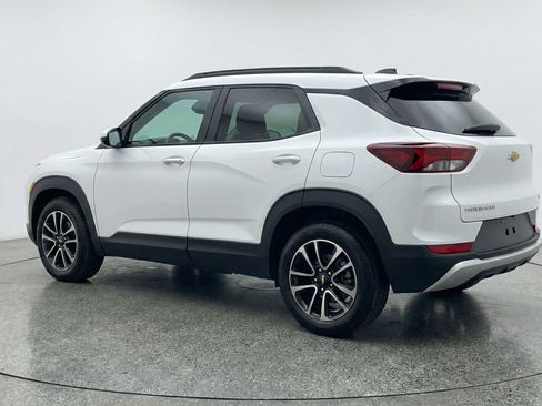 Used 2025 Chevrolet TrailBlazer LT image 6