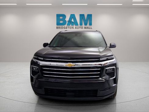 New 2026 Chevrolet Traverse LT w/ Driver Confidence Package image 8