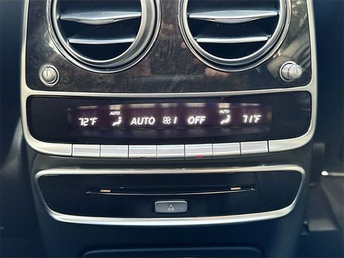 Used 2018 Mercedes-Benz S 560 4MATIC Sedan w/ Premium Package image 29