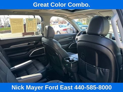 Used 2021 Kia Telluride EX w/ EX Premium Package AWD/4WD image 19