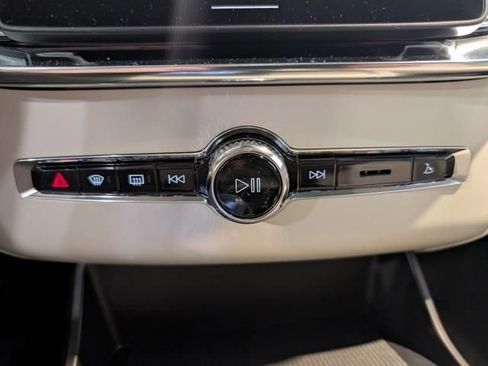 New 2026 Volvo XC90 B6 Ultra w/ Protection Package AWD/4WD image 21